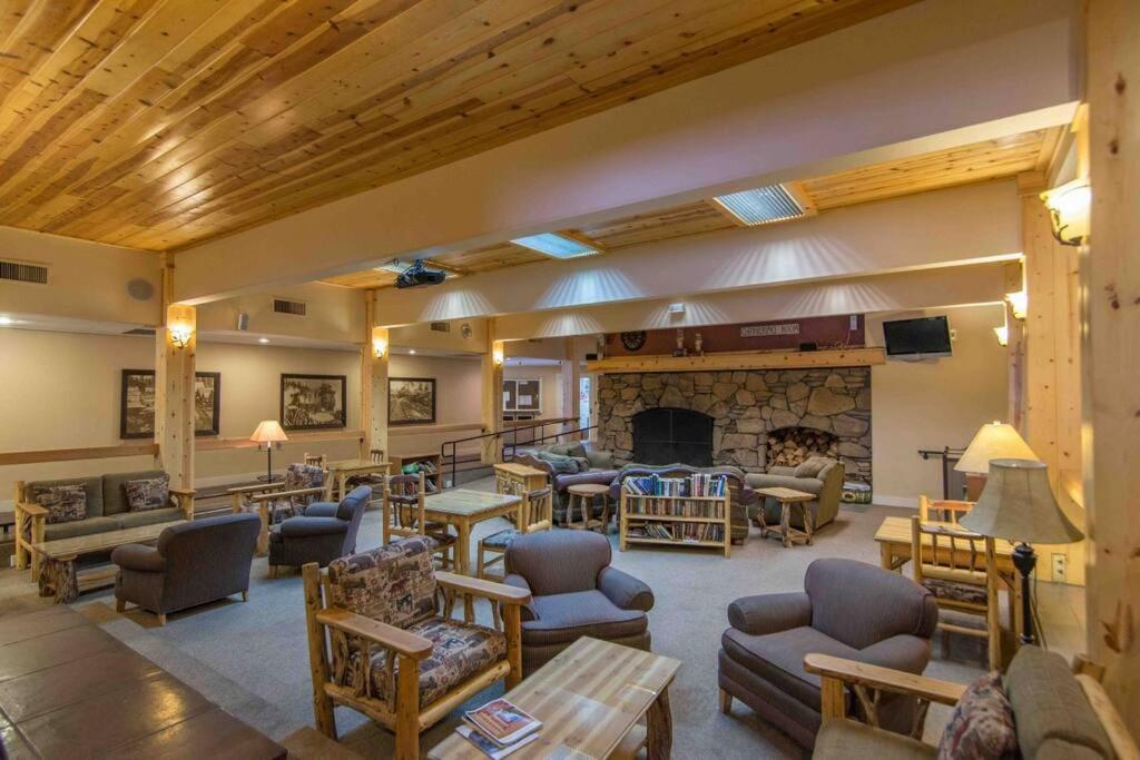 3Br Tahoe Donner Cabin With Hoa Perks Like Pools Hot-Tub Minutes To Trails Lake Golf Truckee Luaran gambar