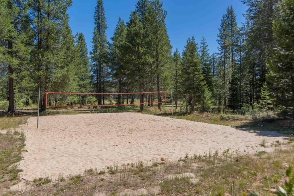 3Br Tahoe Donner Cabin With Hoa Perks Like Pools Hot-Tub Minutes To Trails Lake Golf Truckee Luaran gambar