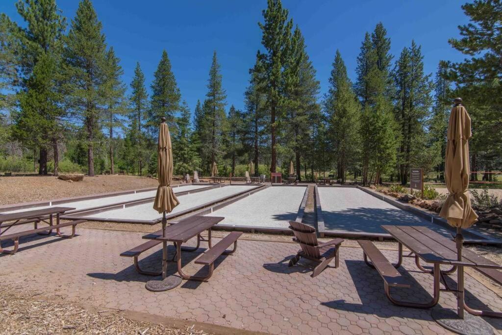3Br Tahoe Donner Cabin With Hoa Perks Like Pools Hot-Tub Minutes To Trails Lake Golf Truckee Luaran gambar